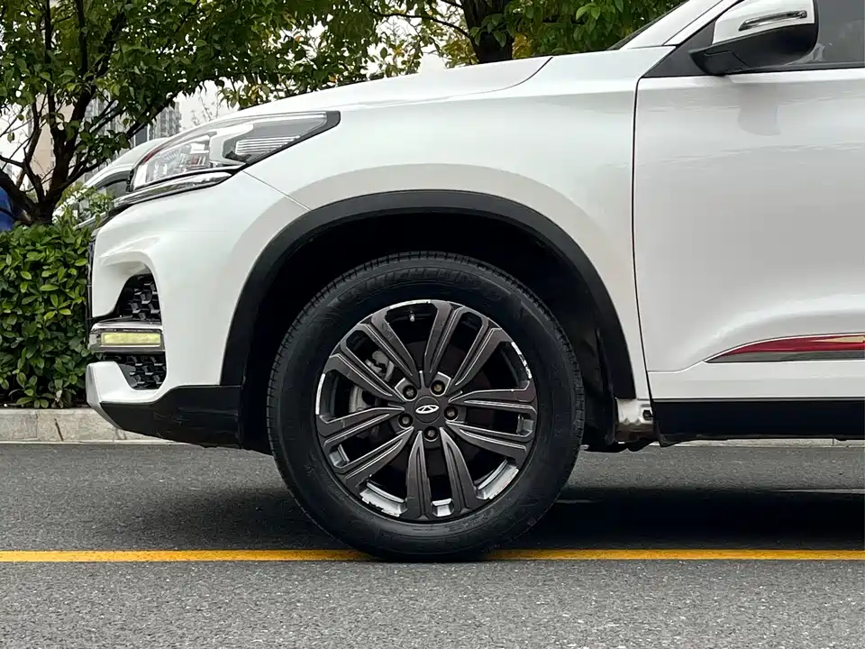 Chery Tiggo 8