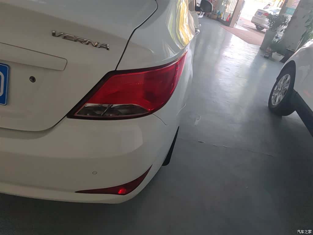 Hyundai GLS, 2015 8