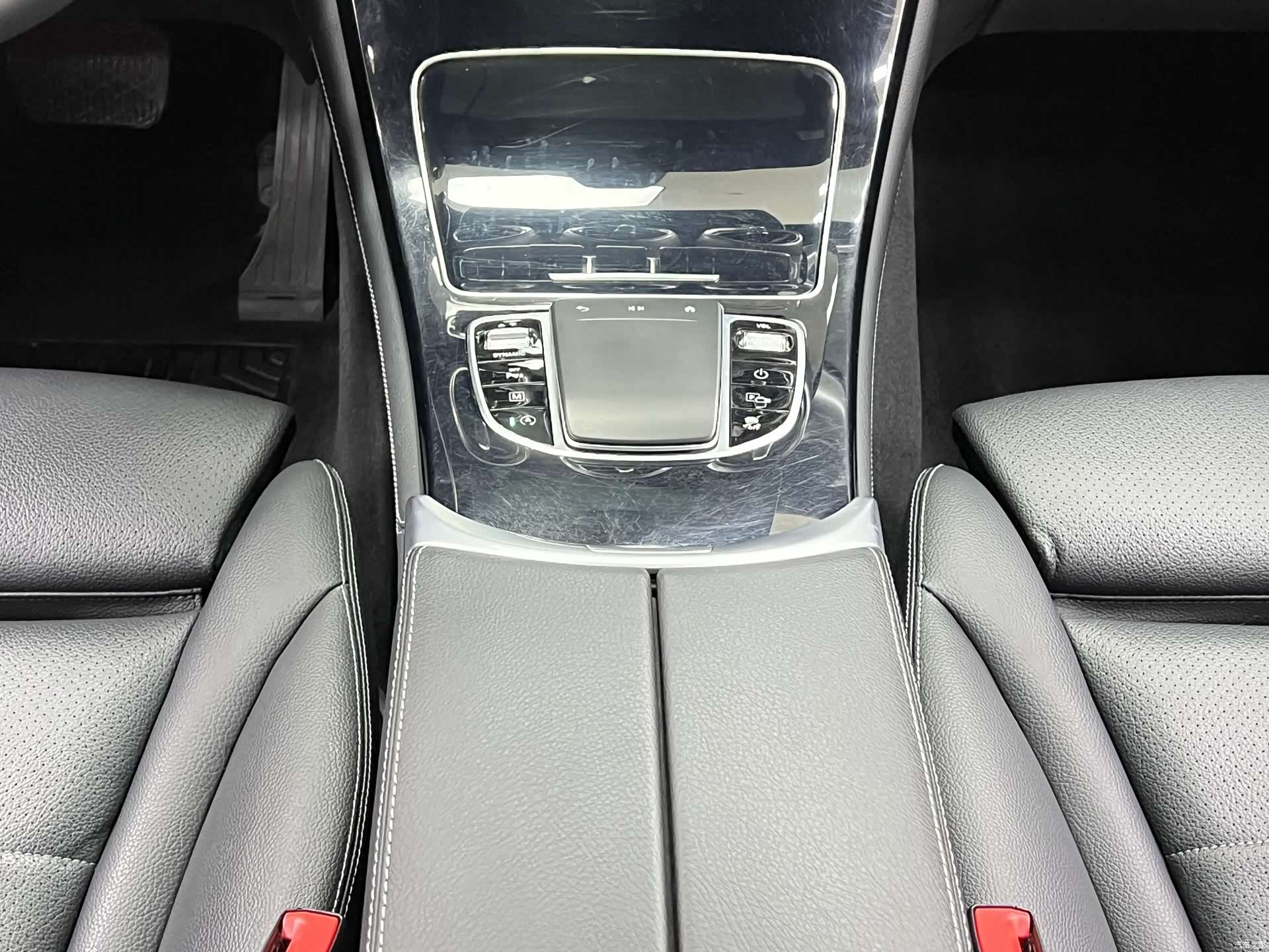 Mercedes-Benz GLC, 2022 24