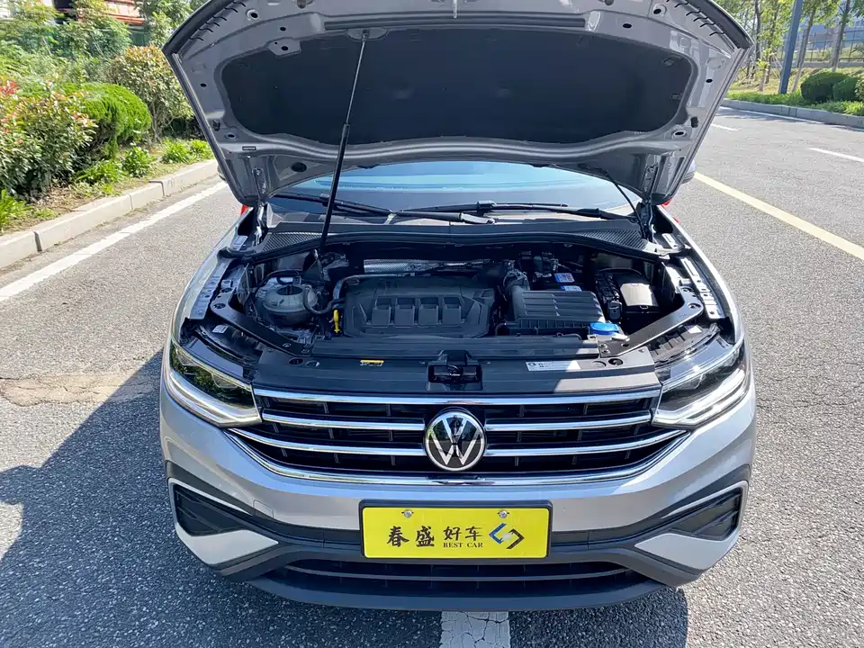 Volkswagen Tiguan L