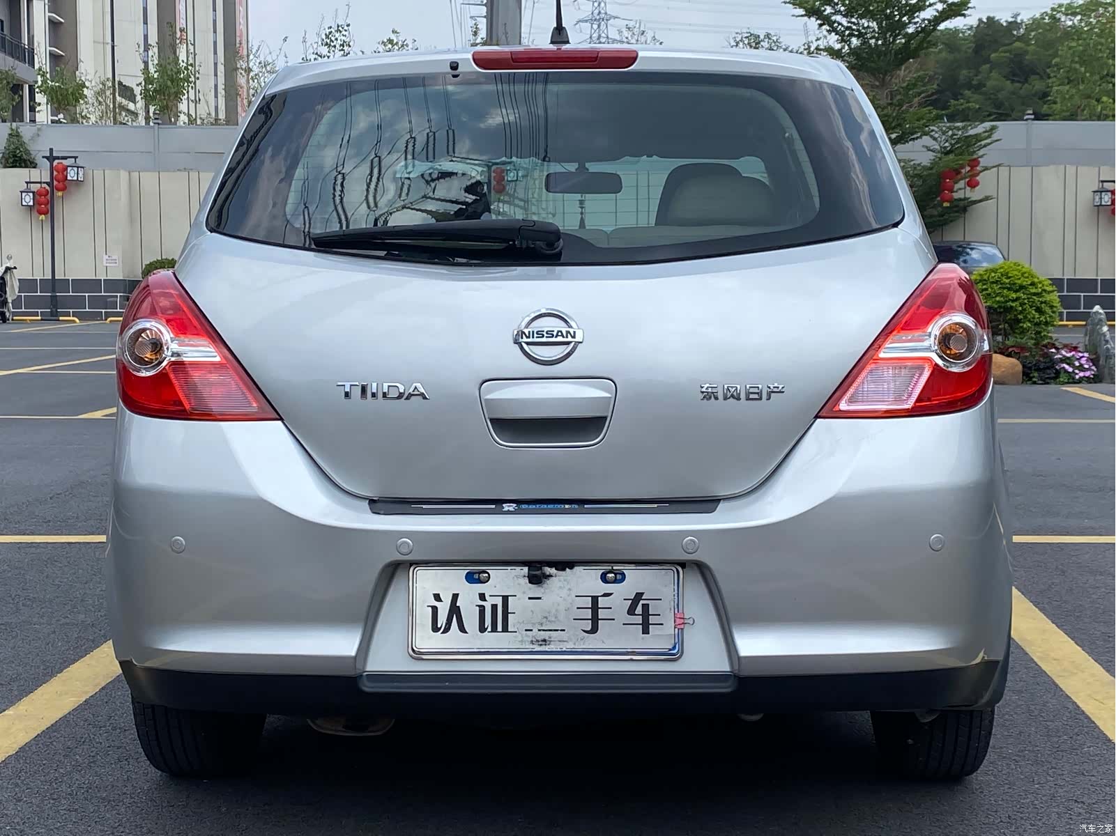Nissan Tiida, 2011 все фото