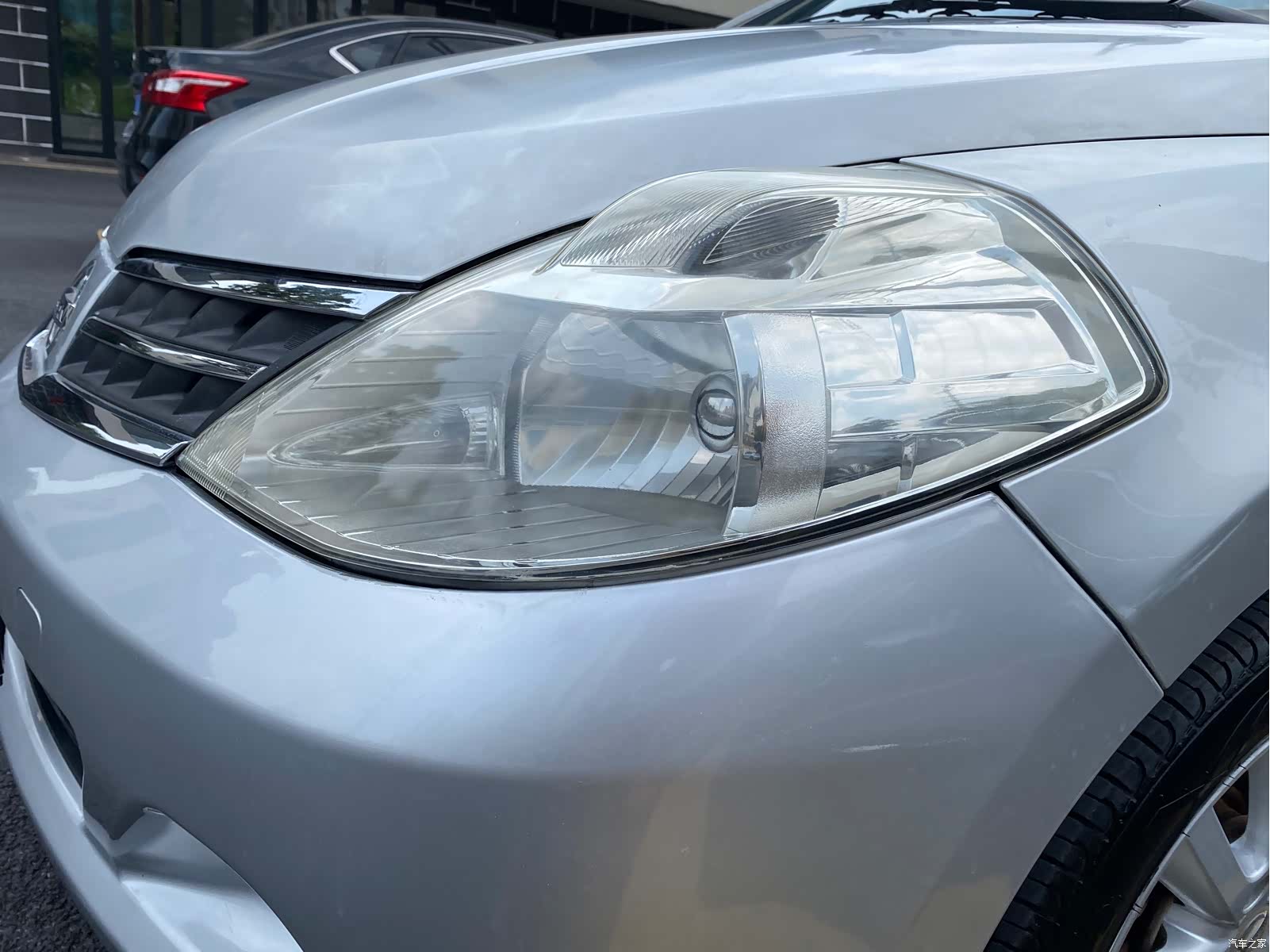 Nissan Tiida, 2011 7