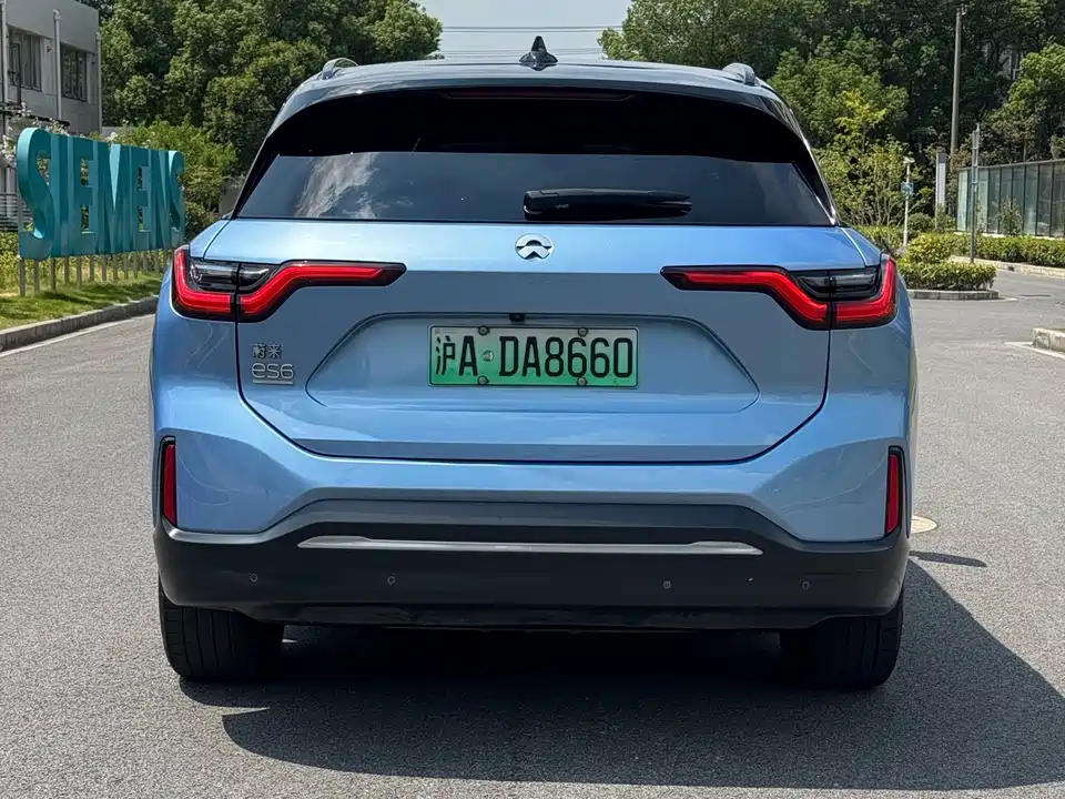 NIO ES6