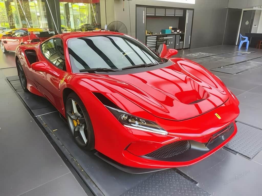 Ferrari F8
