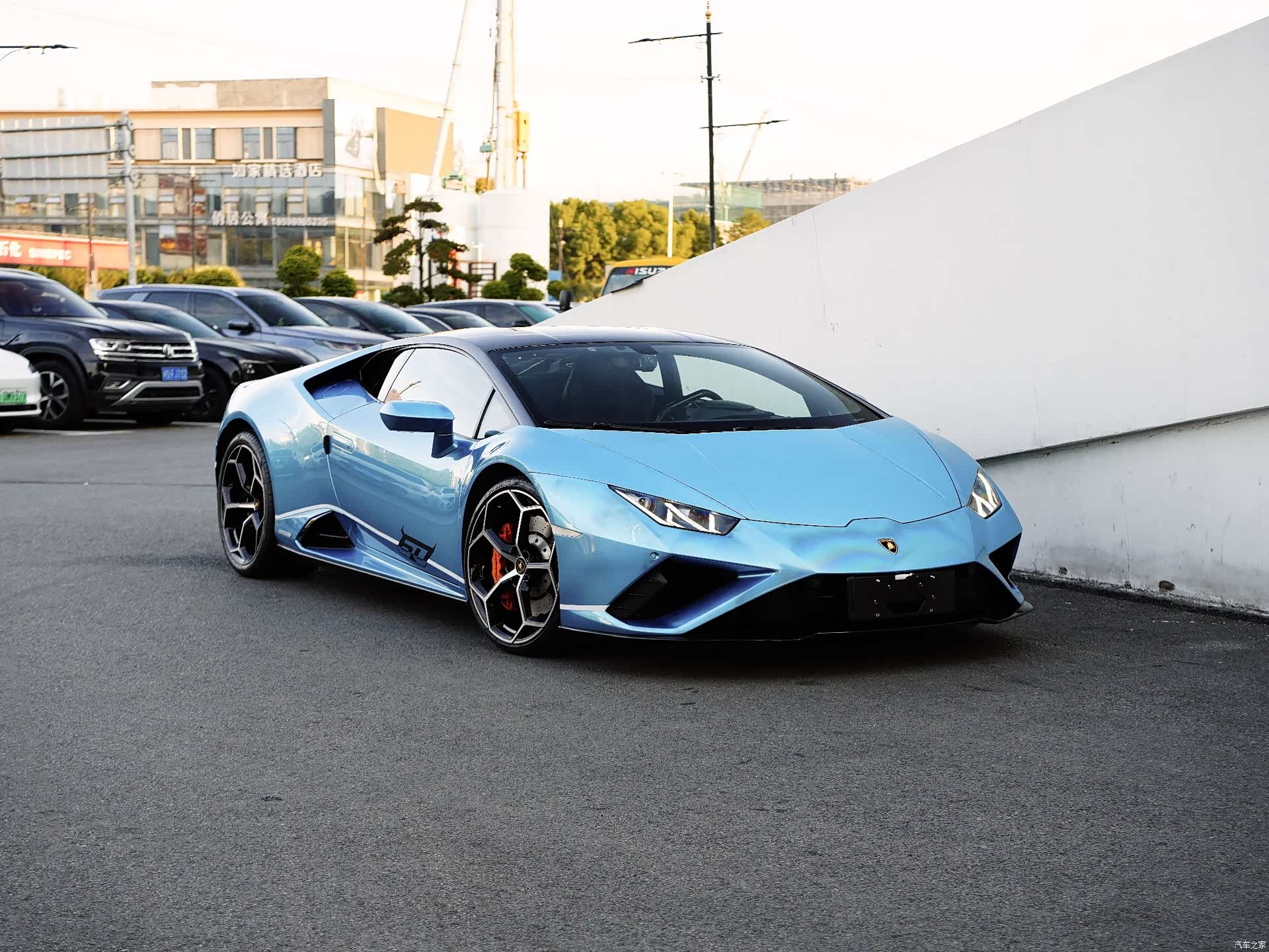 Lamborghini Huracán, 2022 все фото
