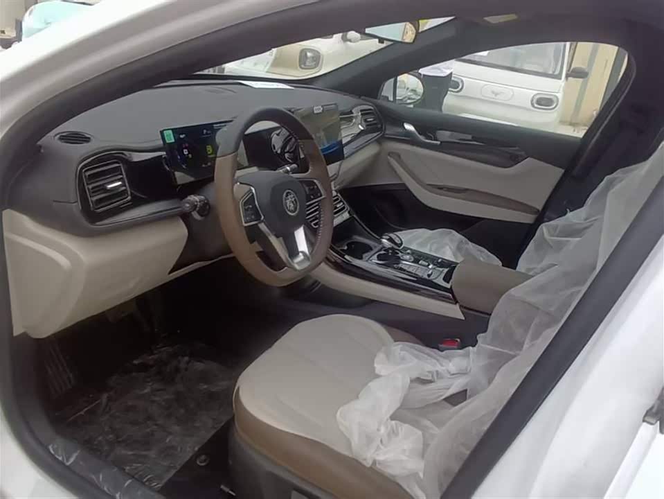 BYD Qin Yuan BYD Qin Yuan