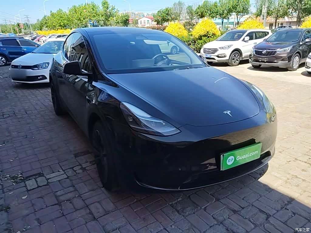 Tesla Model Y, 2024 4