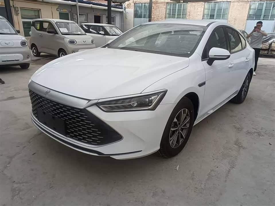 BYD Qin Yuan BYD Qin Yuan