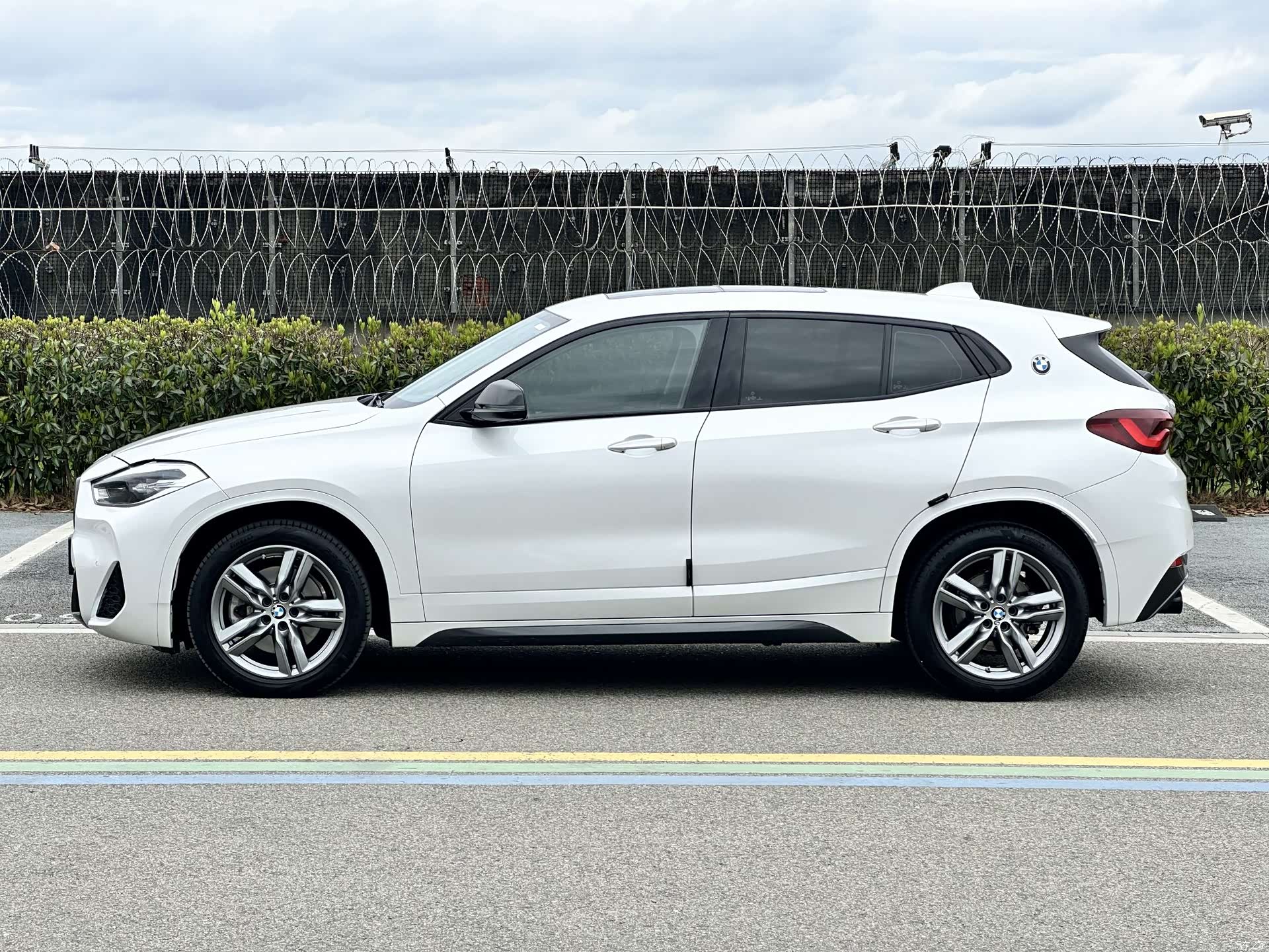 BMW X2, 2023 все фото