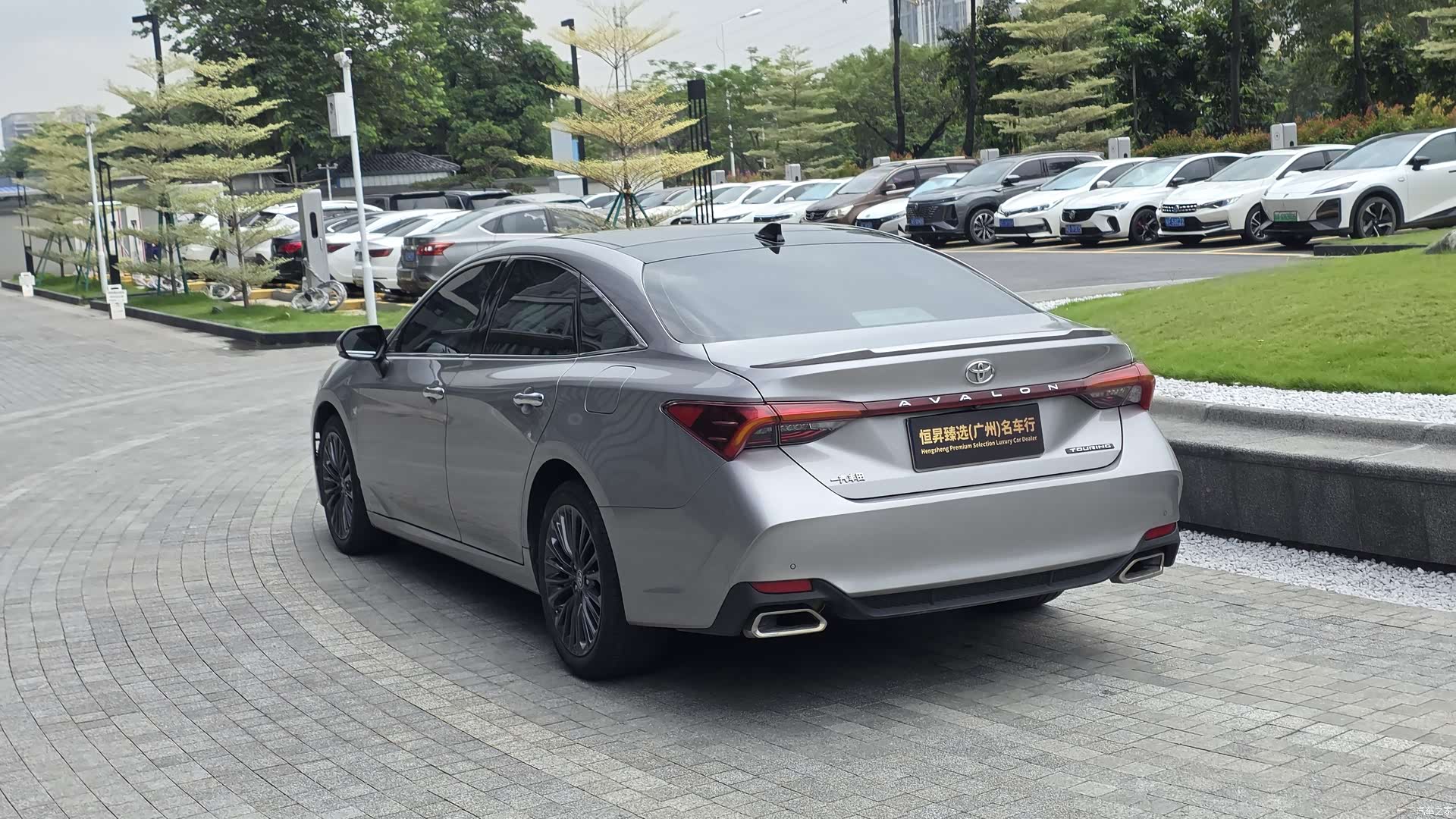 Toyota Avalon, 2019 6