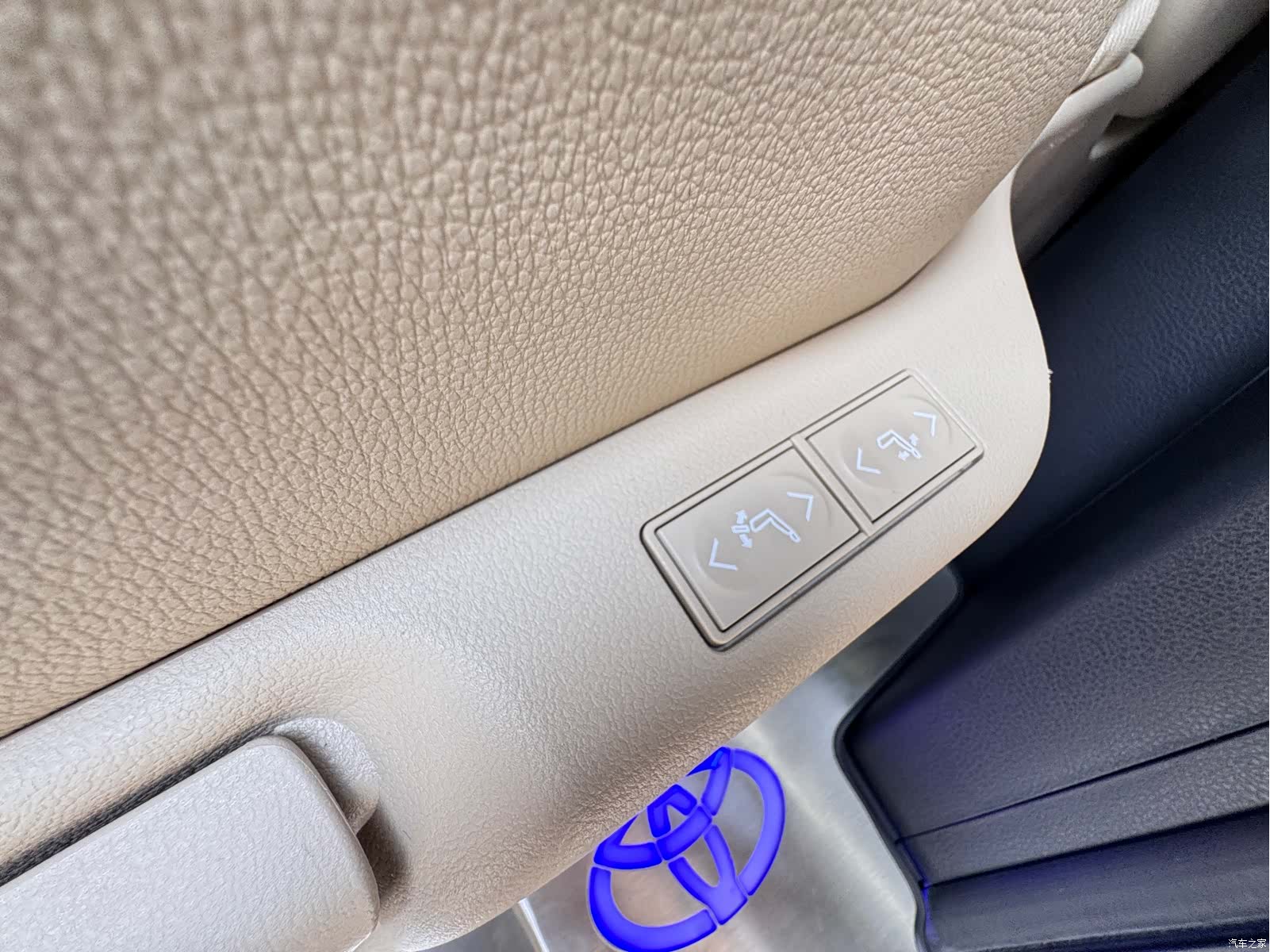 Toyota Sienna, 2022 13