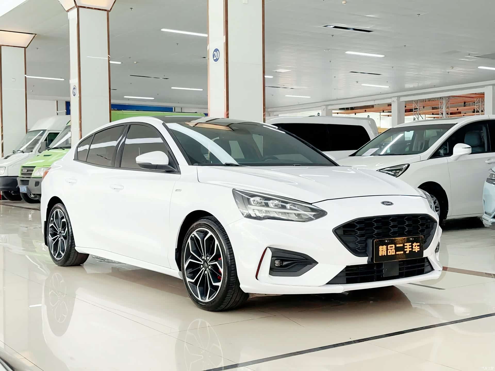 Ford Focus, 2019 3