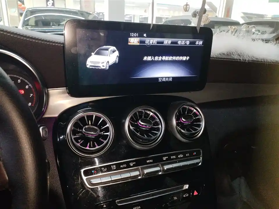 Mercedes-Benz GLC Mercedes-Benz GLC