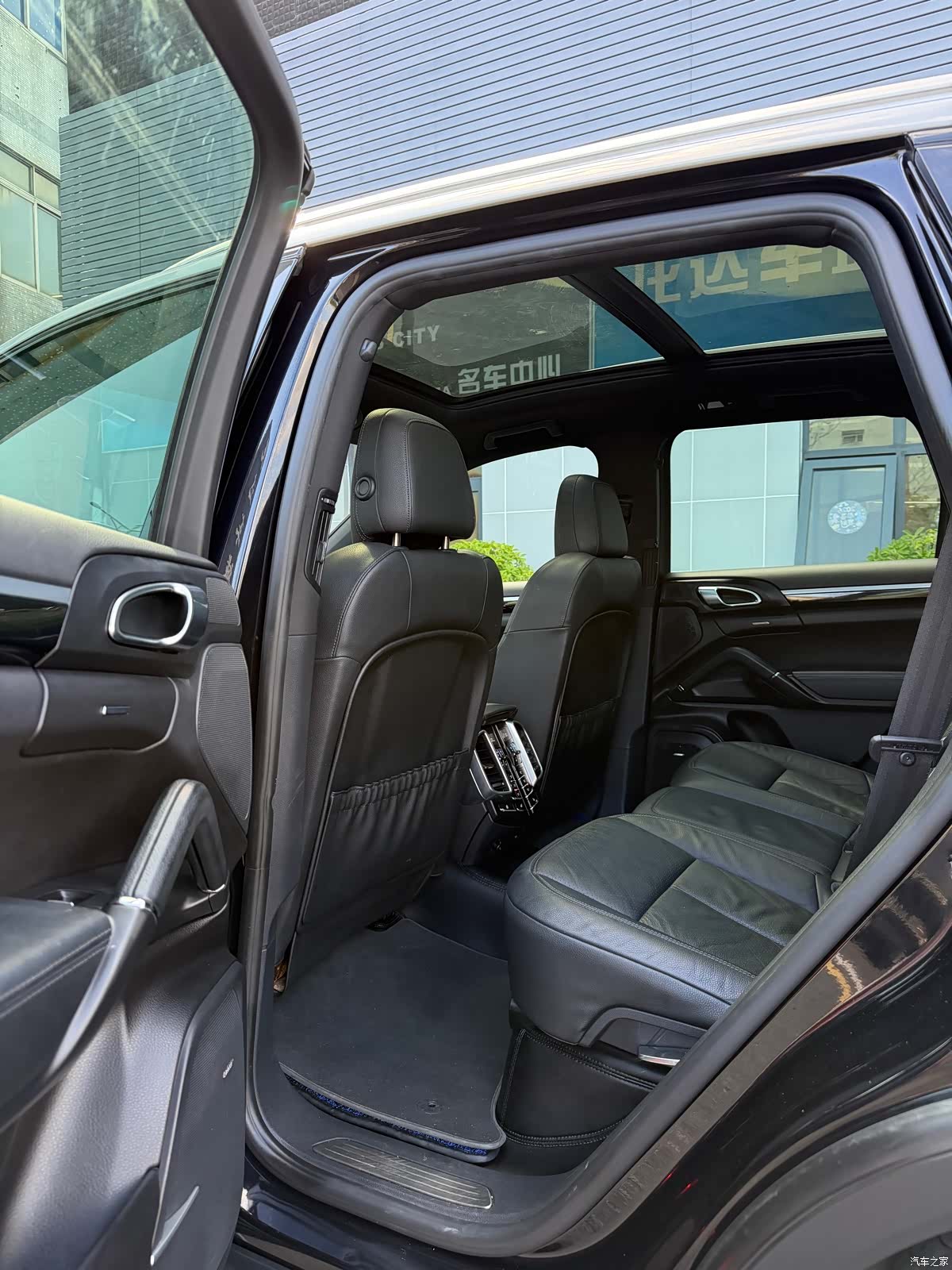 Porsche Cayenne, 2015 8