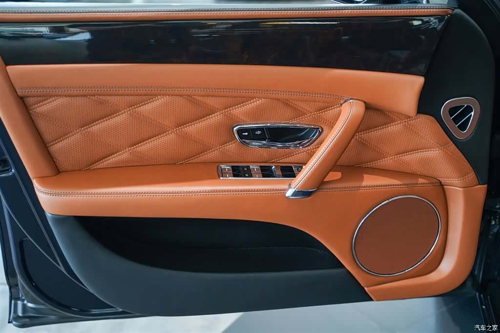 Bentley Flying Spur, 2016 9