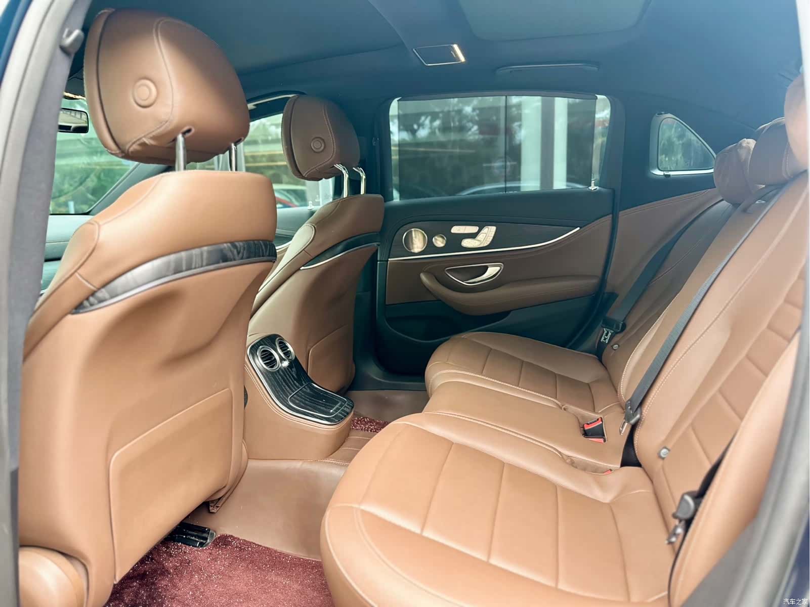 Mercedes-Benz E-Class, 2023 9