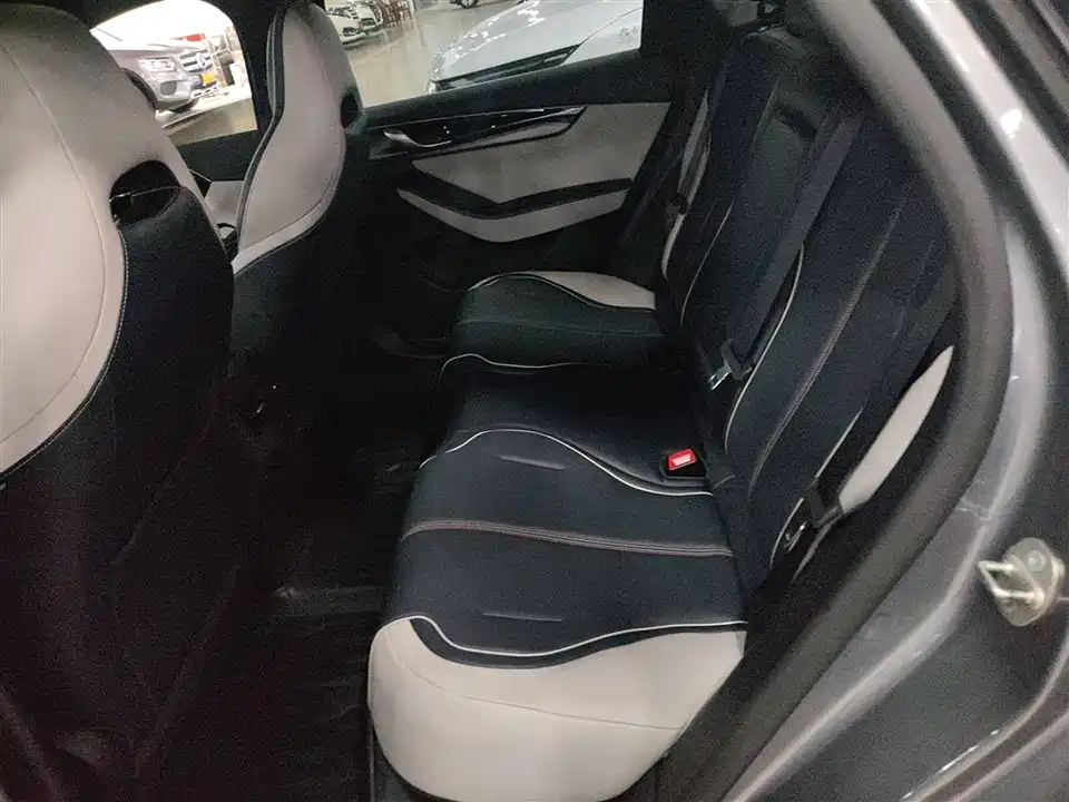 BYD Qin Yuan BYD Qin Yuan