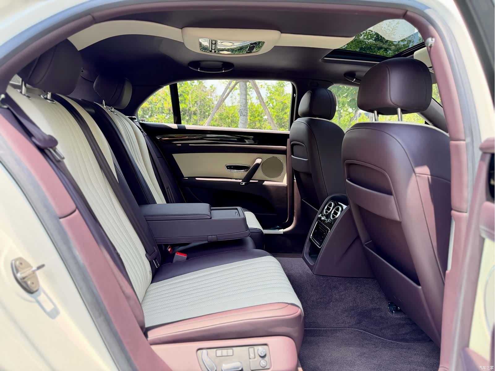 Bentley Flying Spur, 2020 21