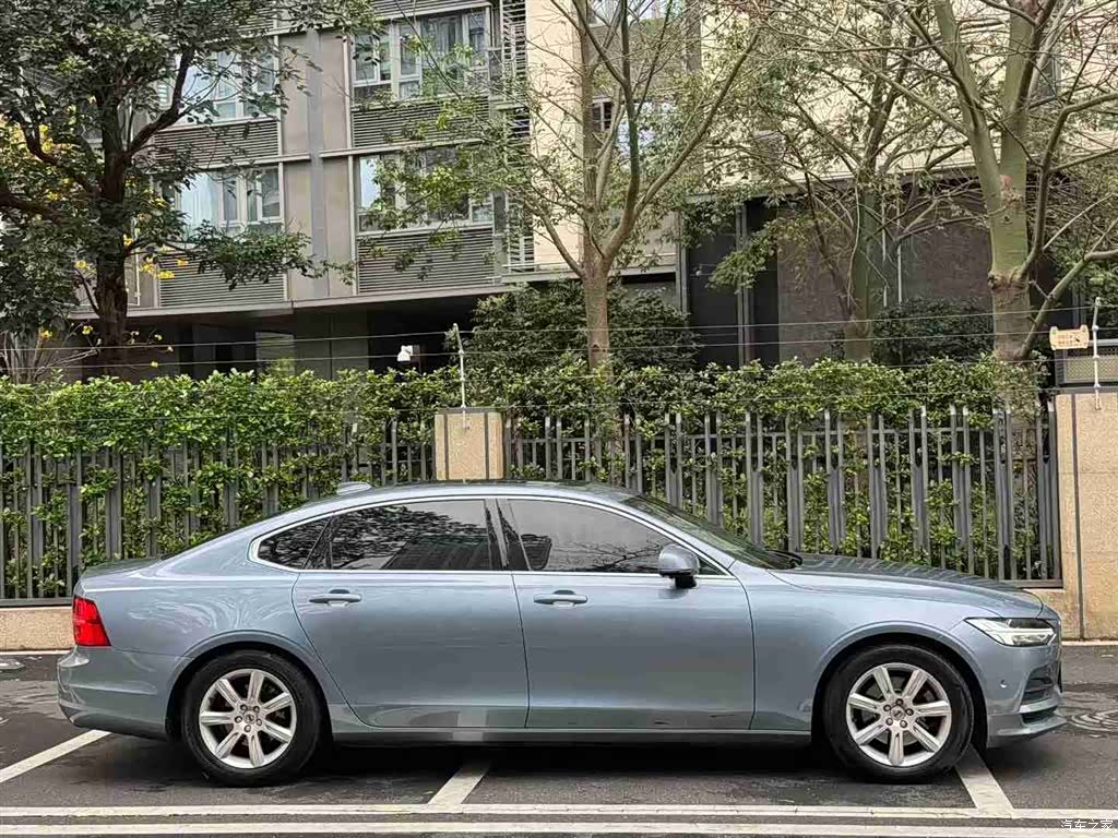 Volvo S90, 2018 4