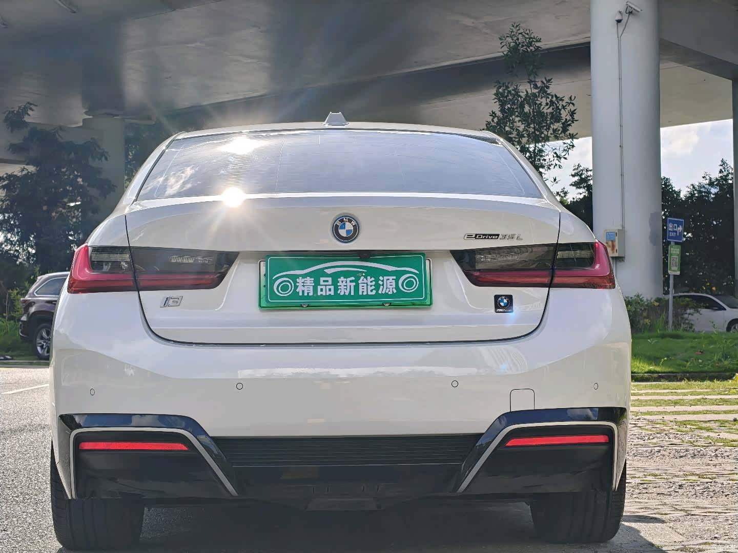 BMW i3, 2023 все фото