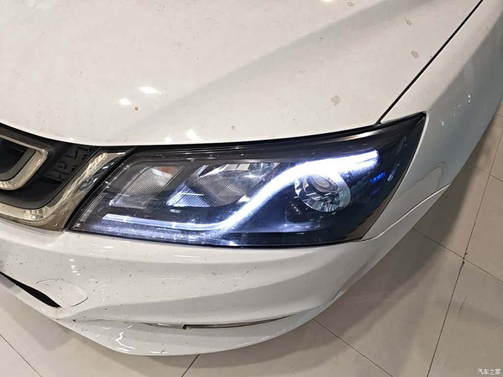 Geely Emgrand, 2017 24
