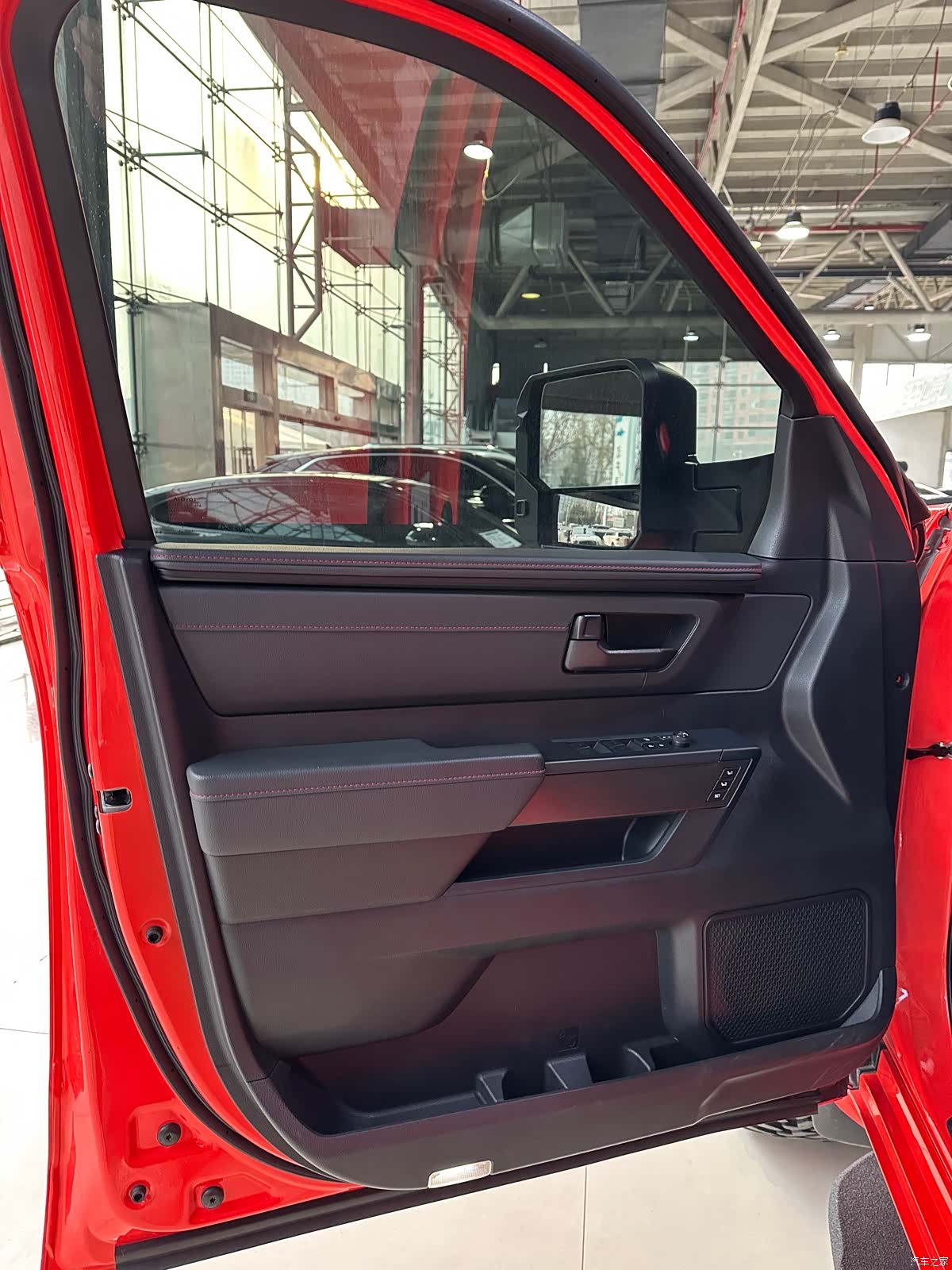 Toyota Sequoia, 2023 8