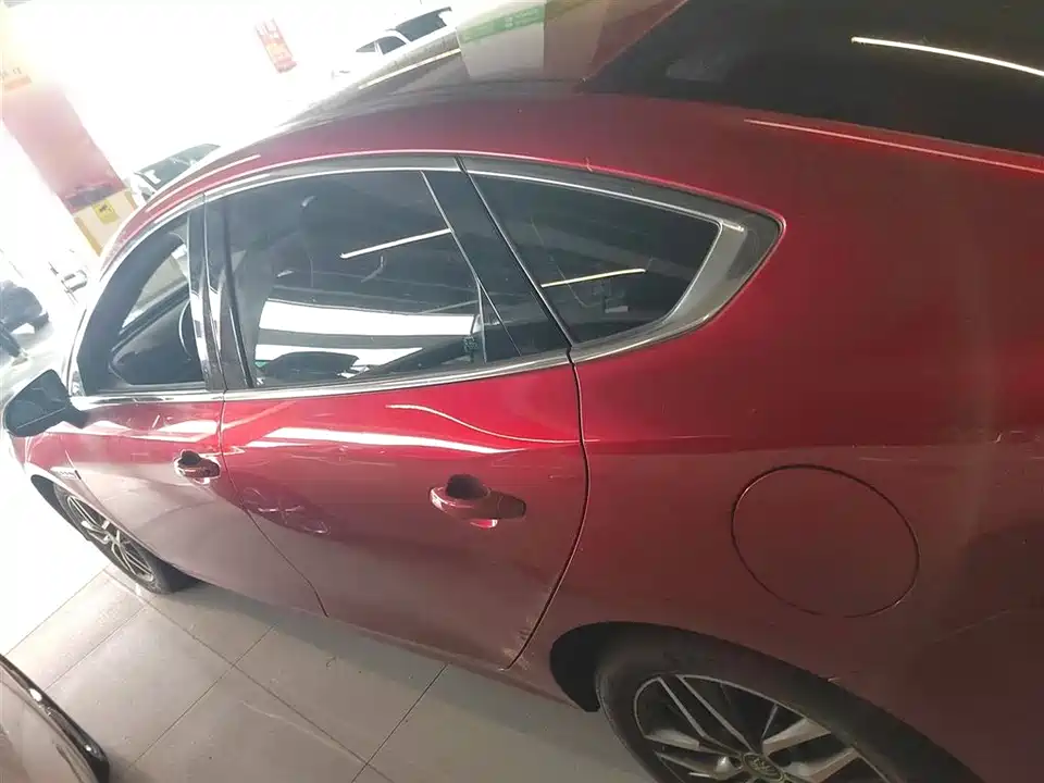 BYD Qin Yuan BYD Qin Yuan