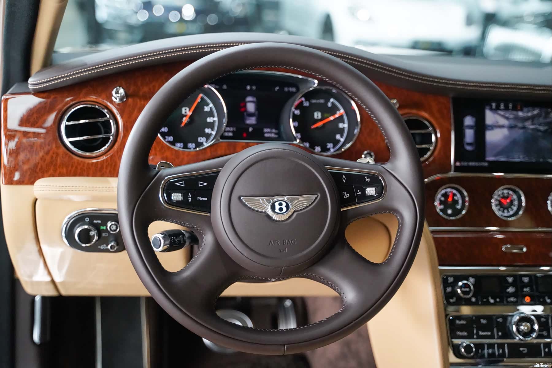 Bentley Mulsanne, 2018 20
