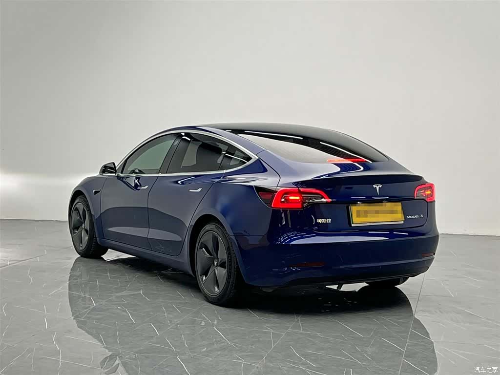 Tesla Model 3, 2020 4