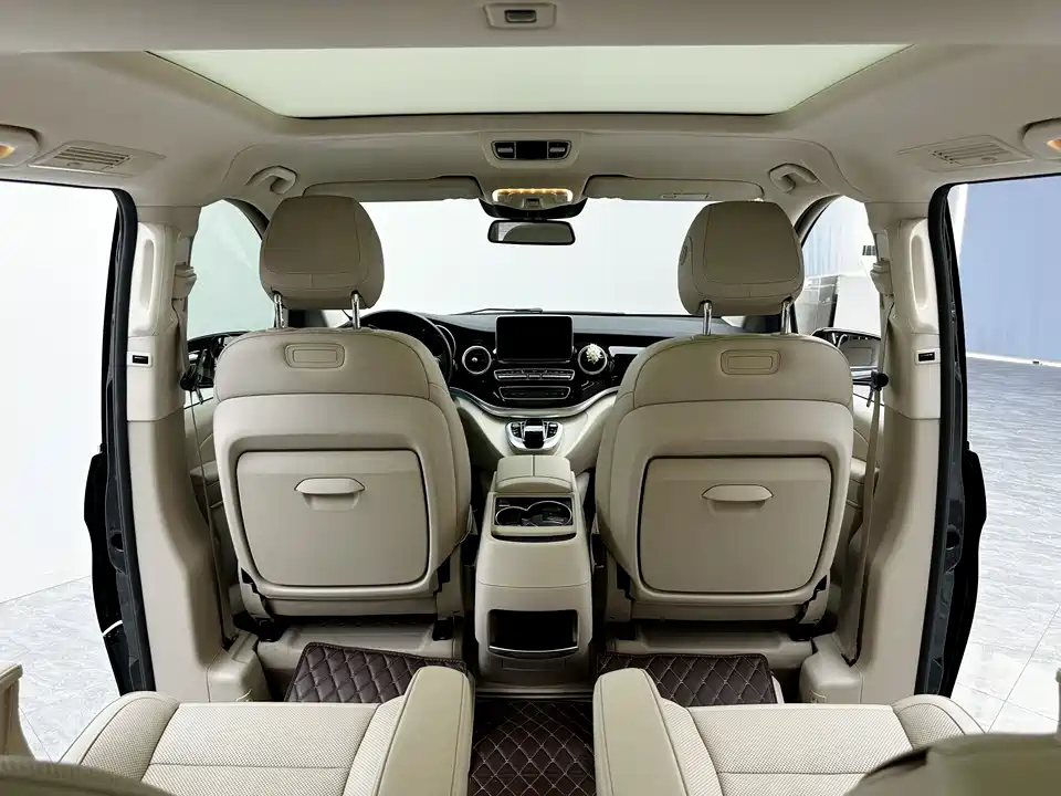 Mercedes-Benz V-class