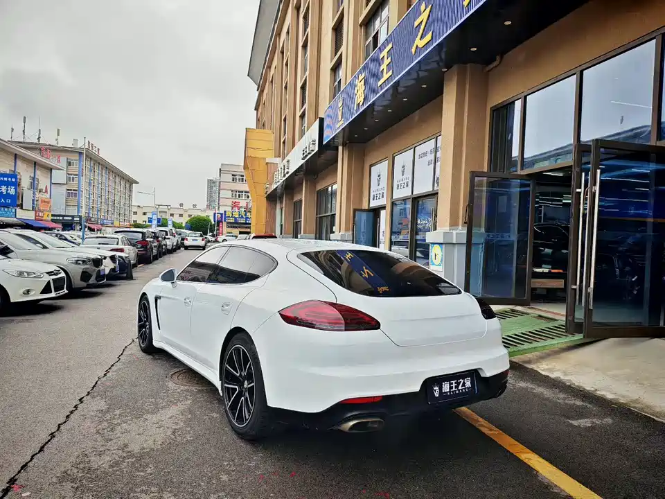 Porsche Panamera