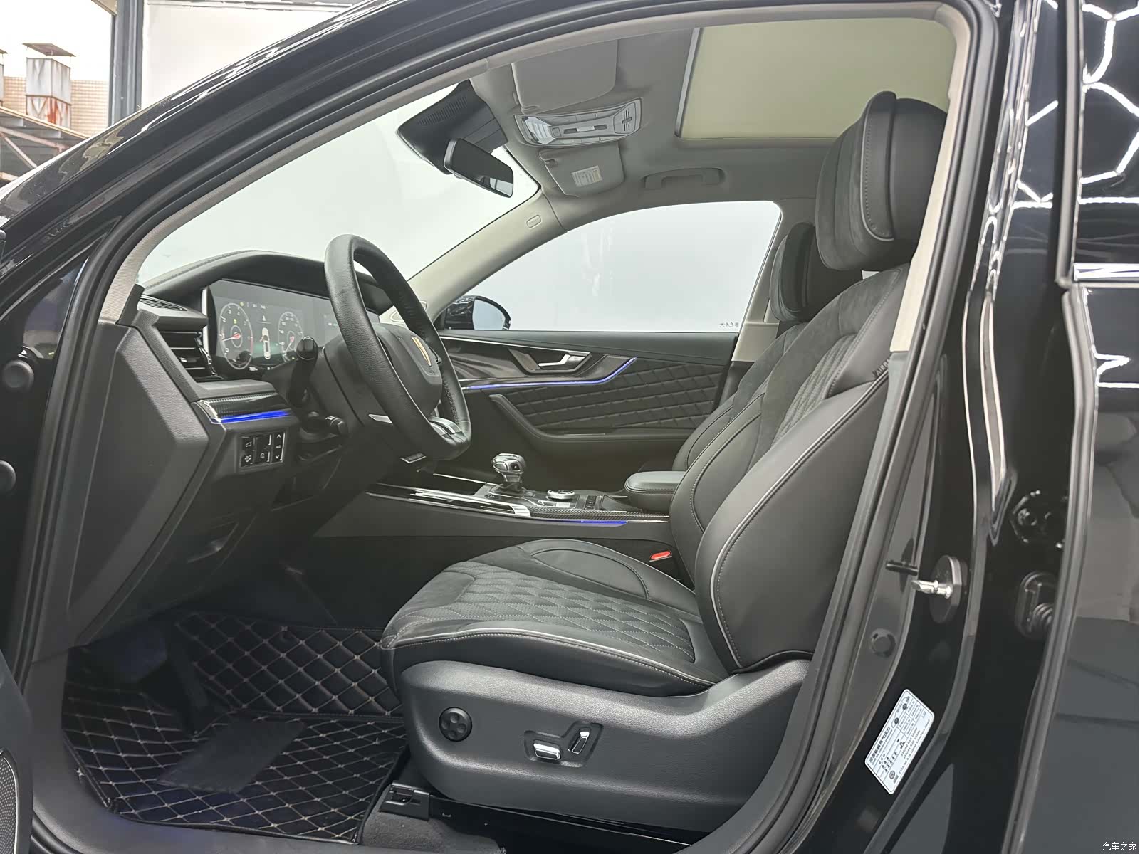 Hongqi HS5, 2020 4