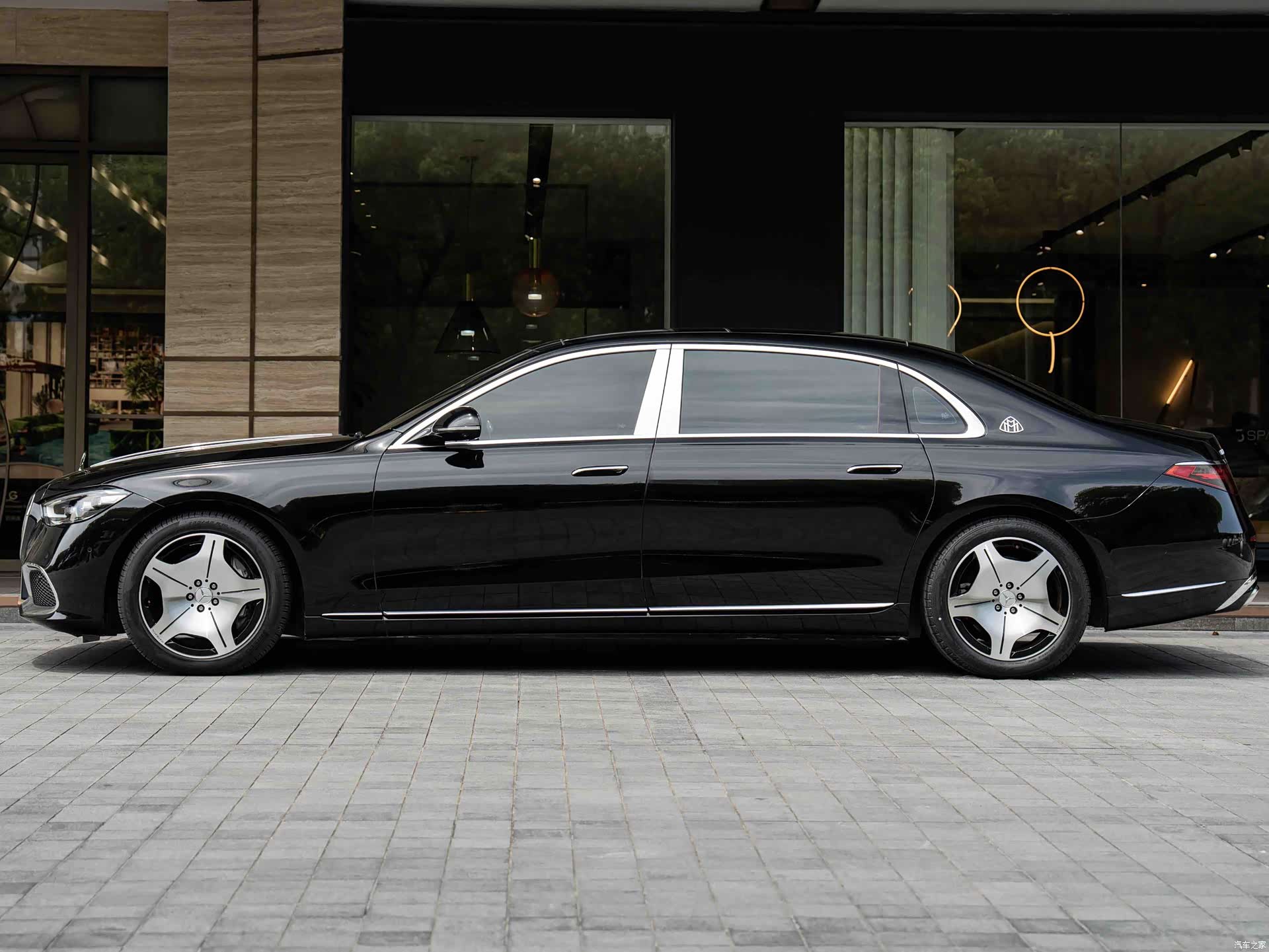 Maybach S-Class, 2023 7
