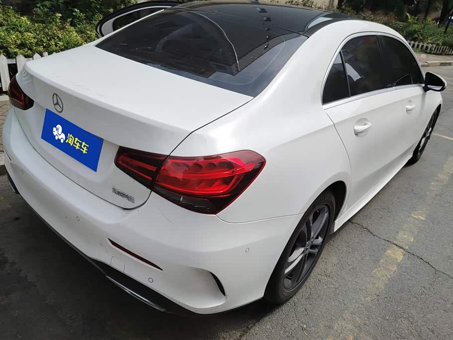 Mercedes-Benz Class A Mercedes-Benz Class A
