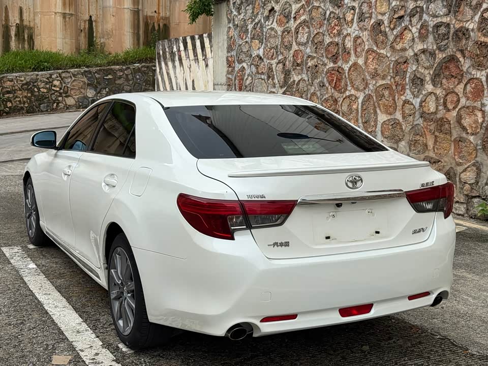 Toyota Reiz Toyota Reiz