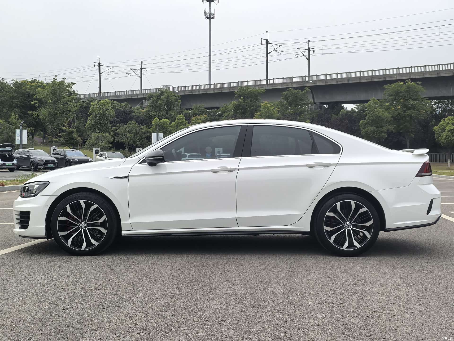 Volkswagen Lamando, 2018 4