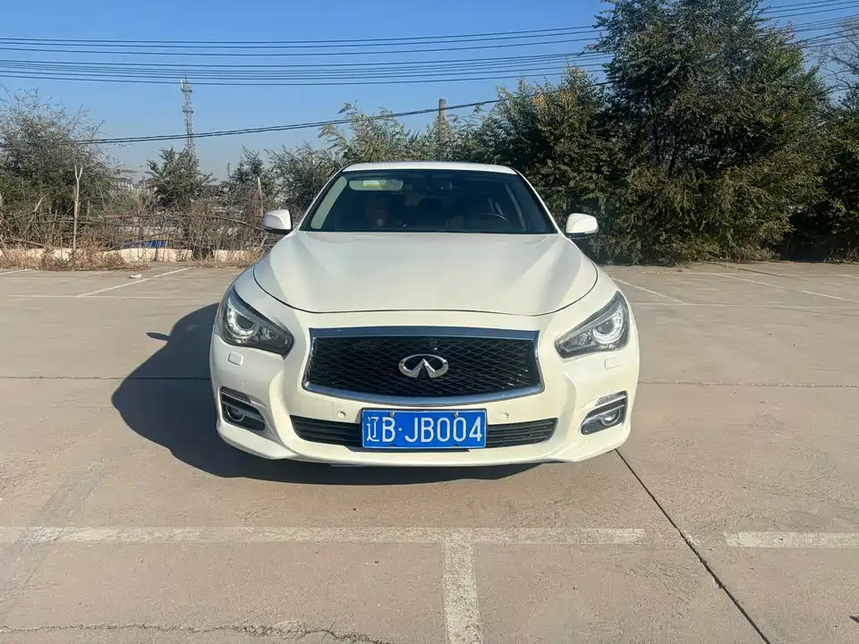 Infiniti Q50L
