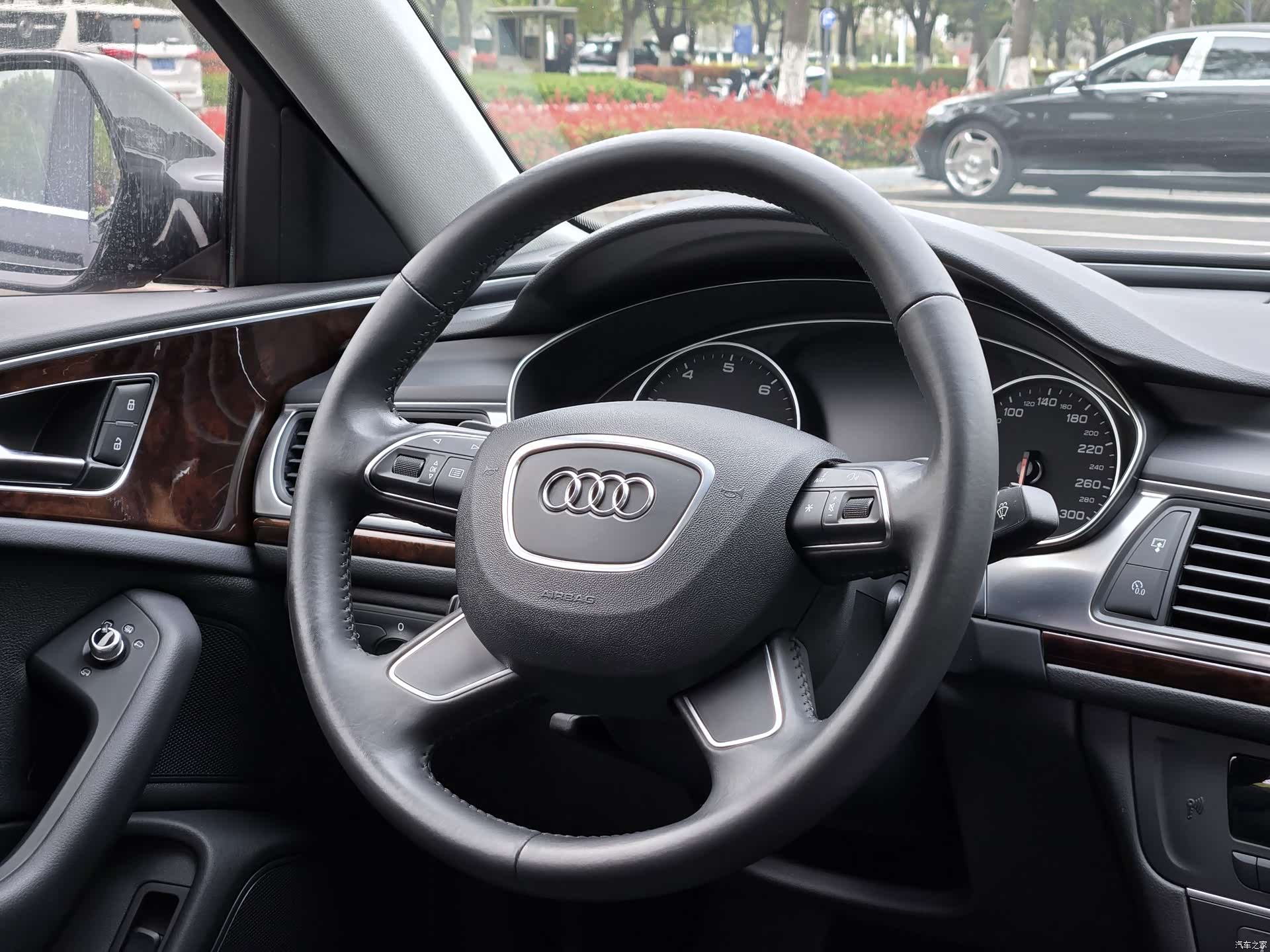 Audi A6L, 2015 9