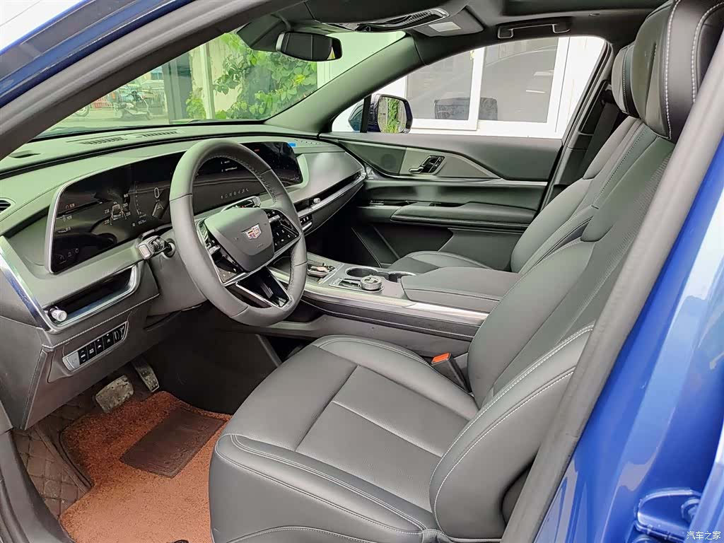 Cadillac XT5, 2025 7