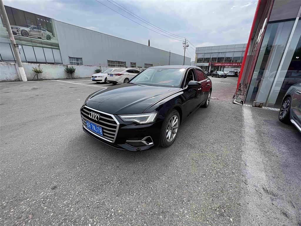 Audi A6L 2024 40 TFSI Luxury