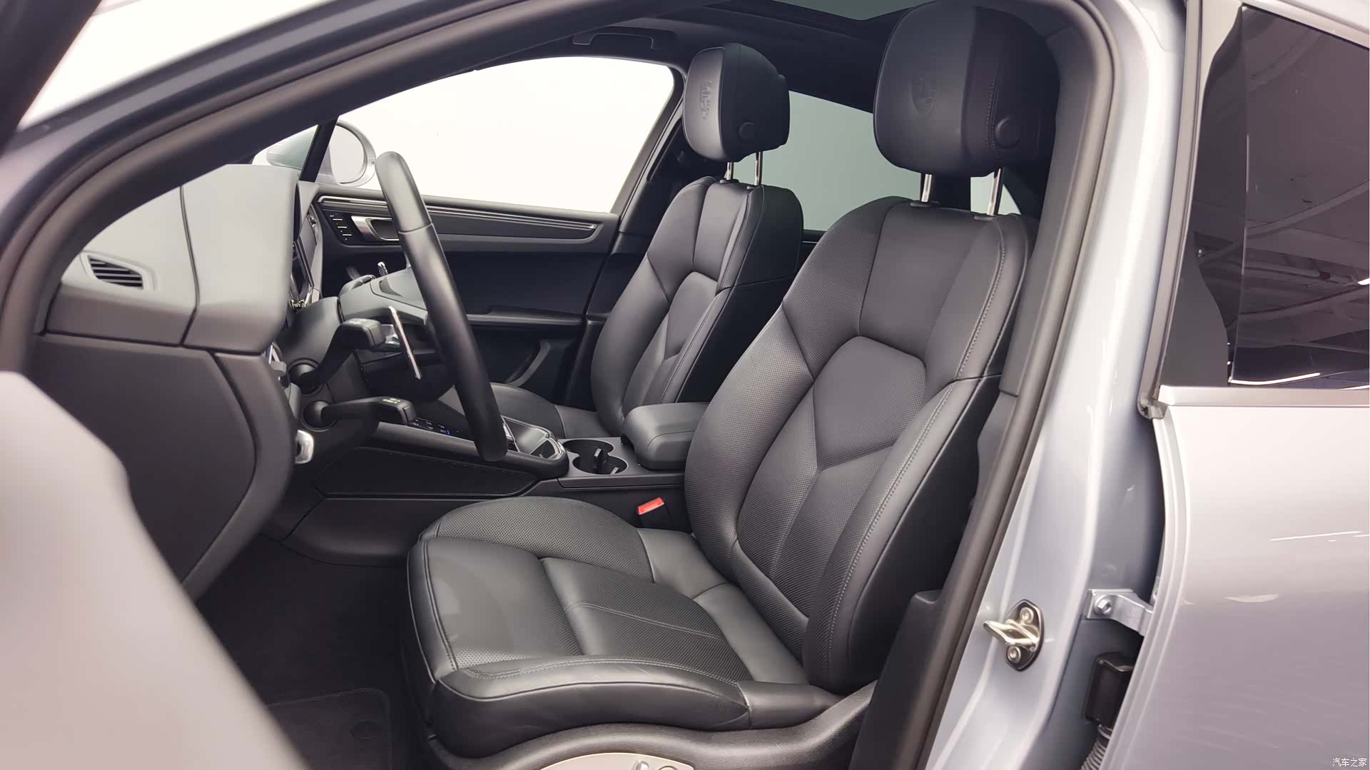 Porsche Macan, 2023 9
