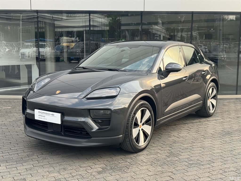 Porsche Macan, 2024 1