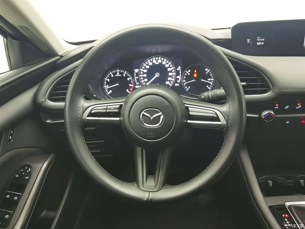 Mazda Mazda3, 2021 11