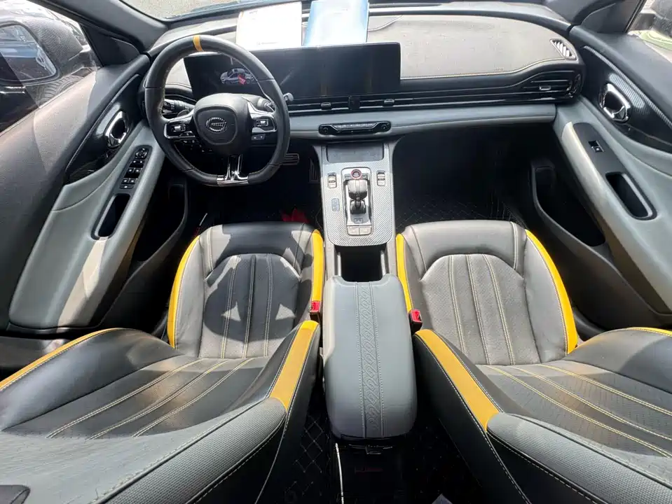 Trumpchi Shadow Leopard