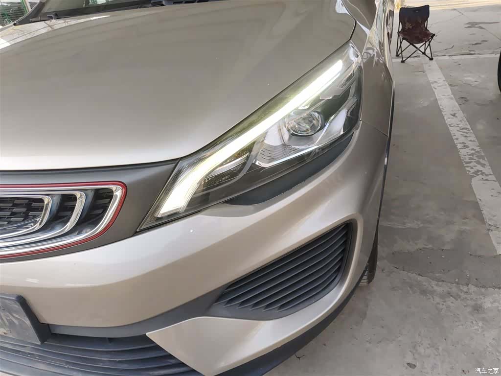 Geely Emgrand, 2018 18