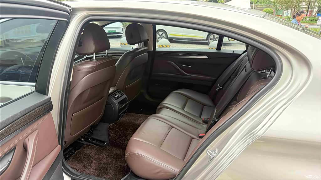 BMW 5 Series, 2016 11