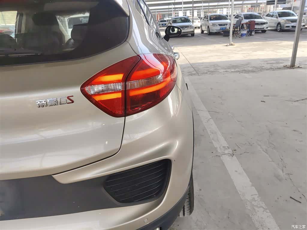 Geely Emgrand, 2018 24