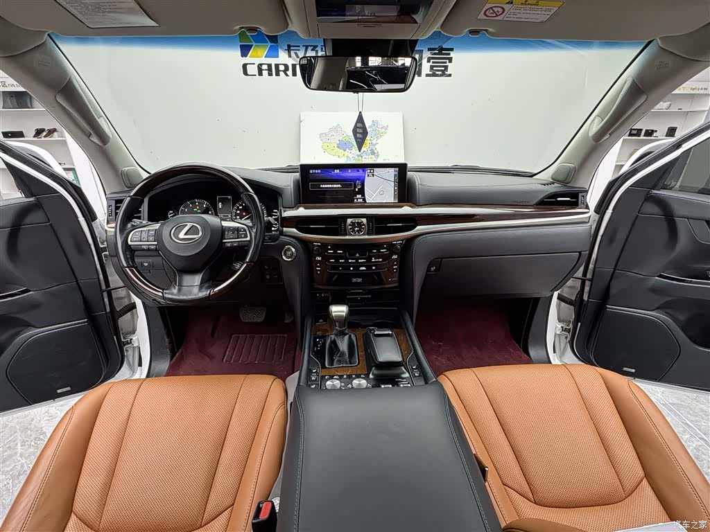 Lexus LX, 2018 10
