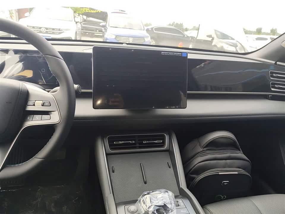 BYD Qin L BYD Qin L