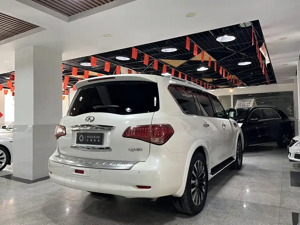 Infiniti QX80